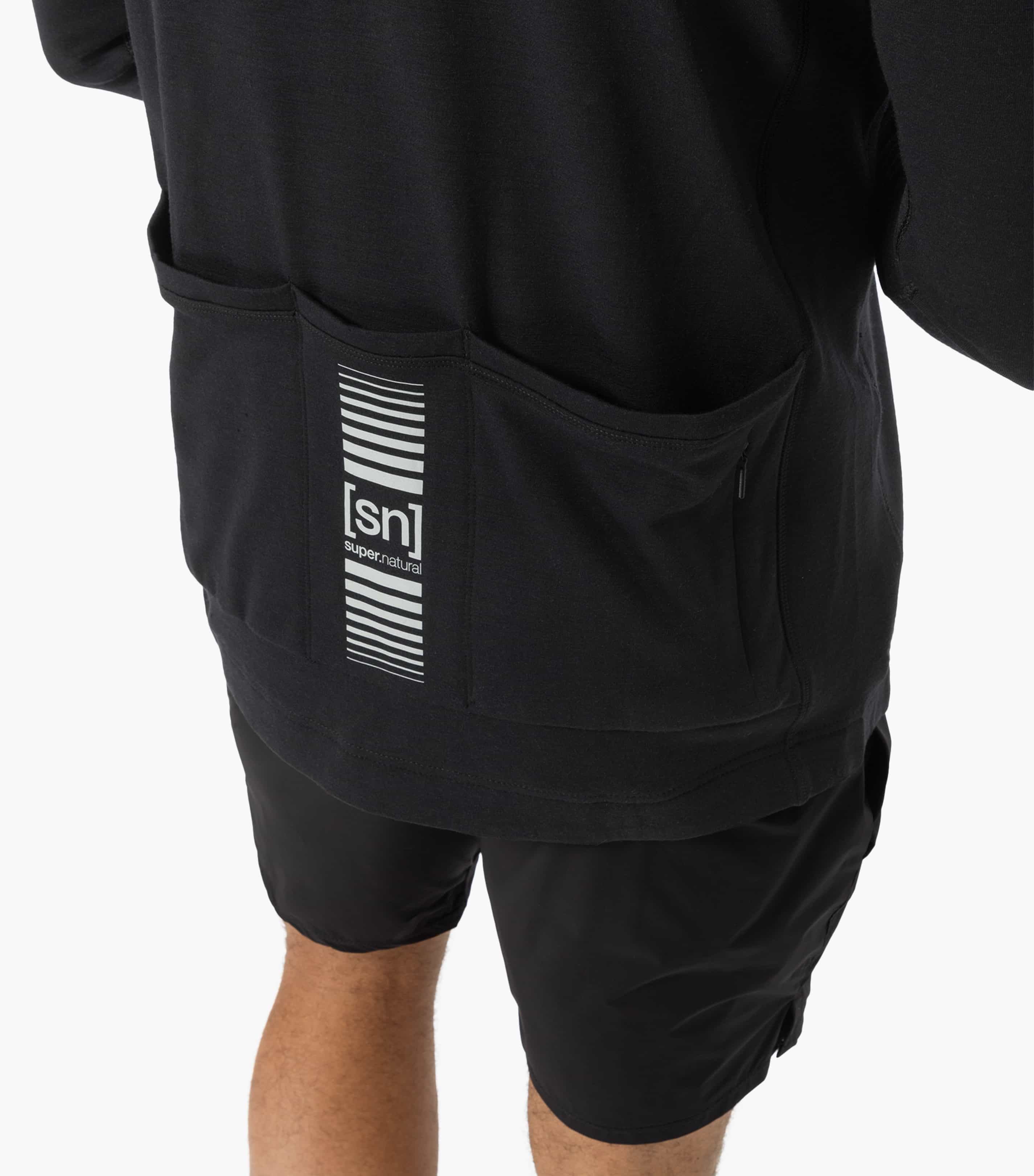 UNIVERSAL JACKET