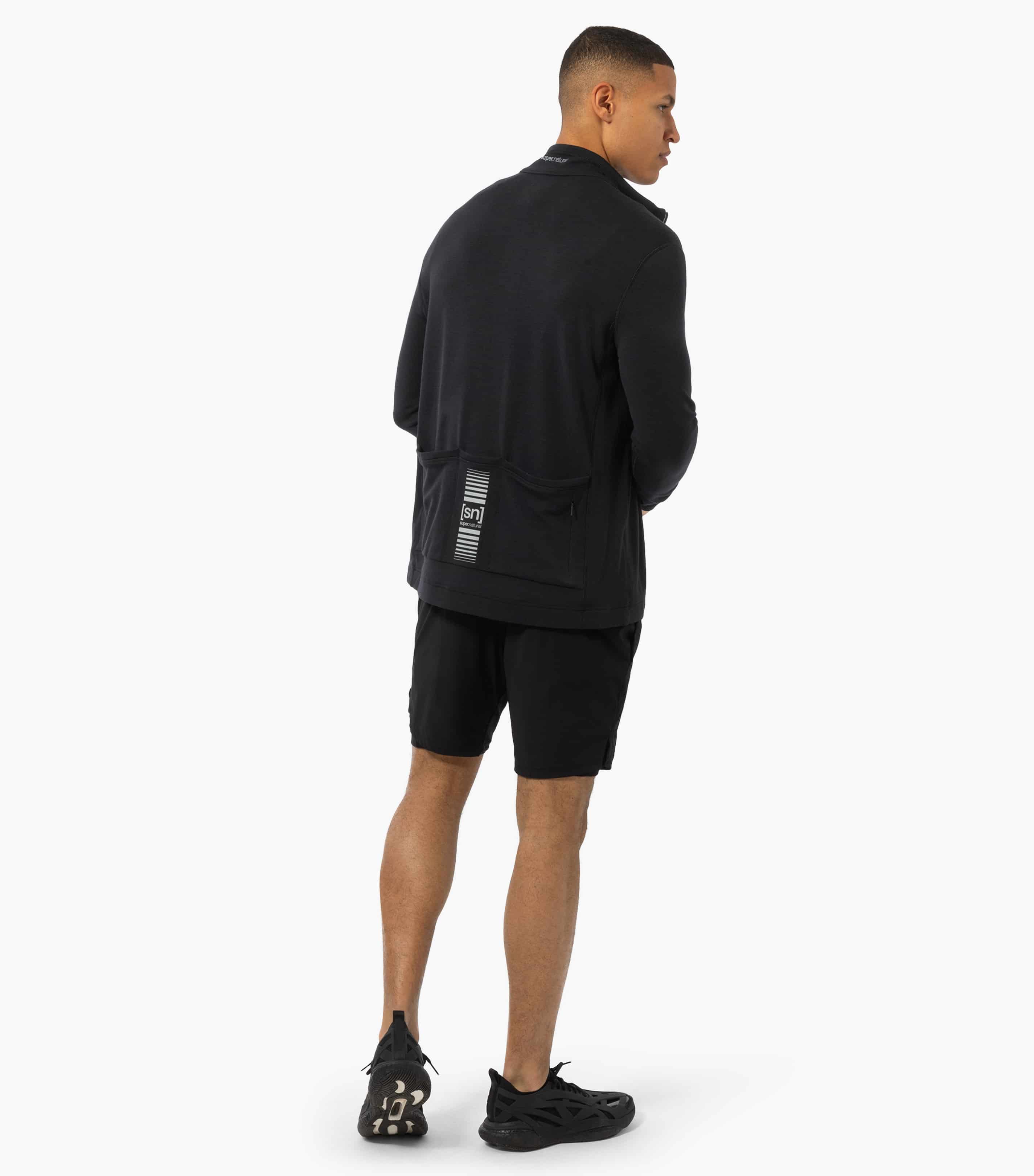 UNIVERSAL JACKET