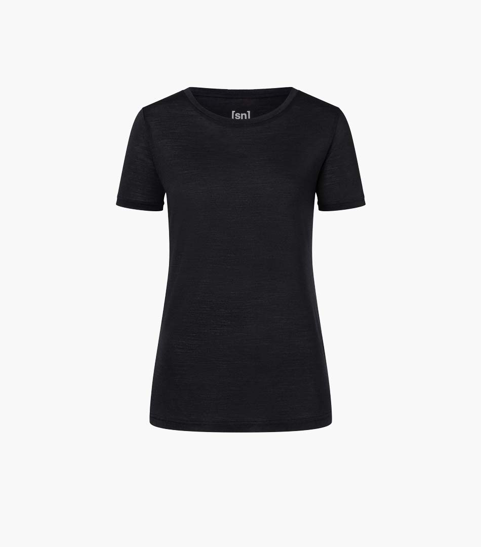 ESSENTIAL TEE