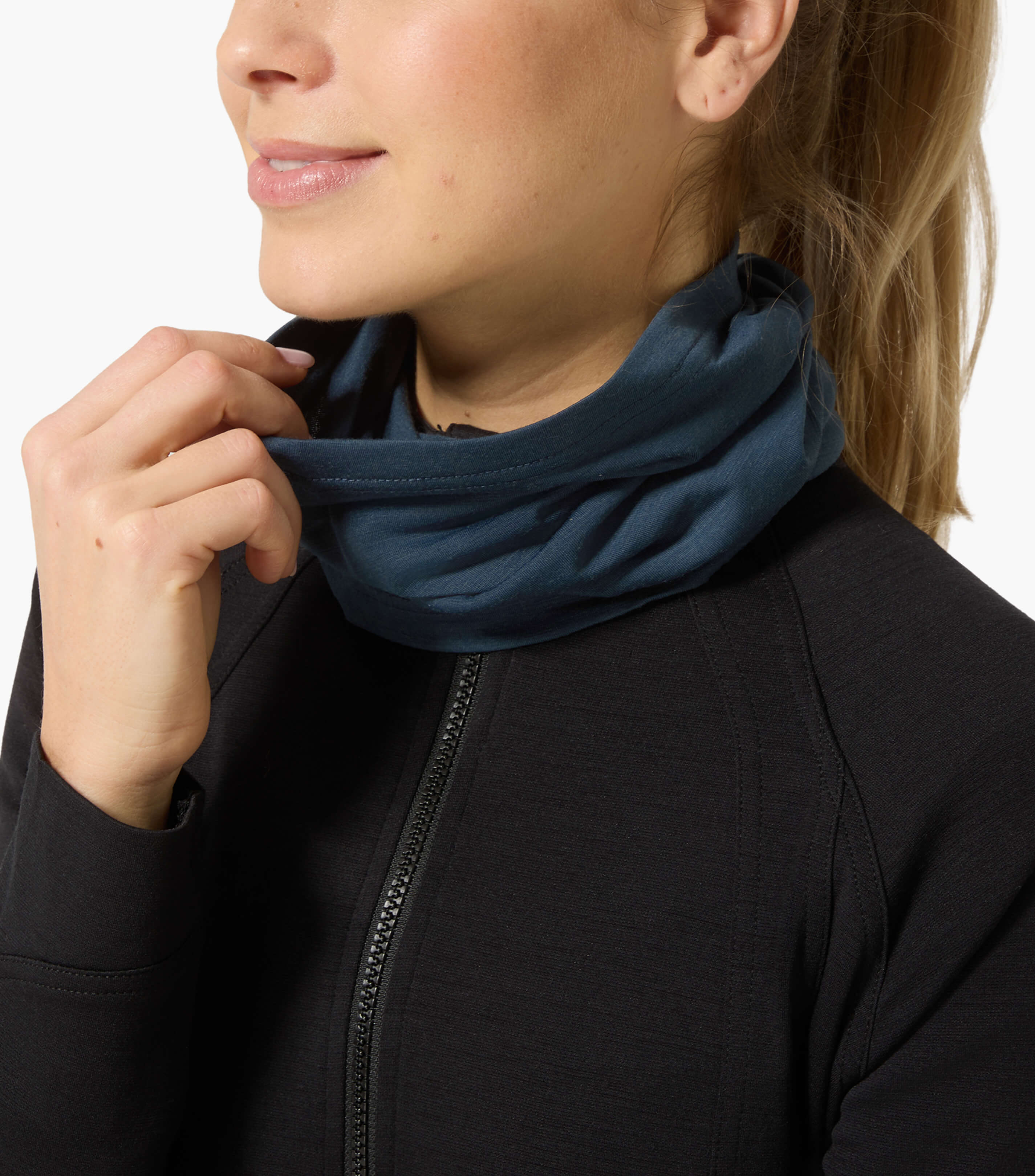 WANDERLUST NECKWARMER