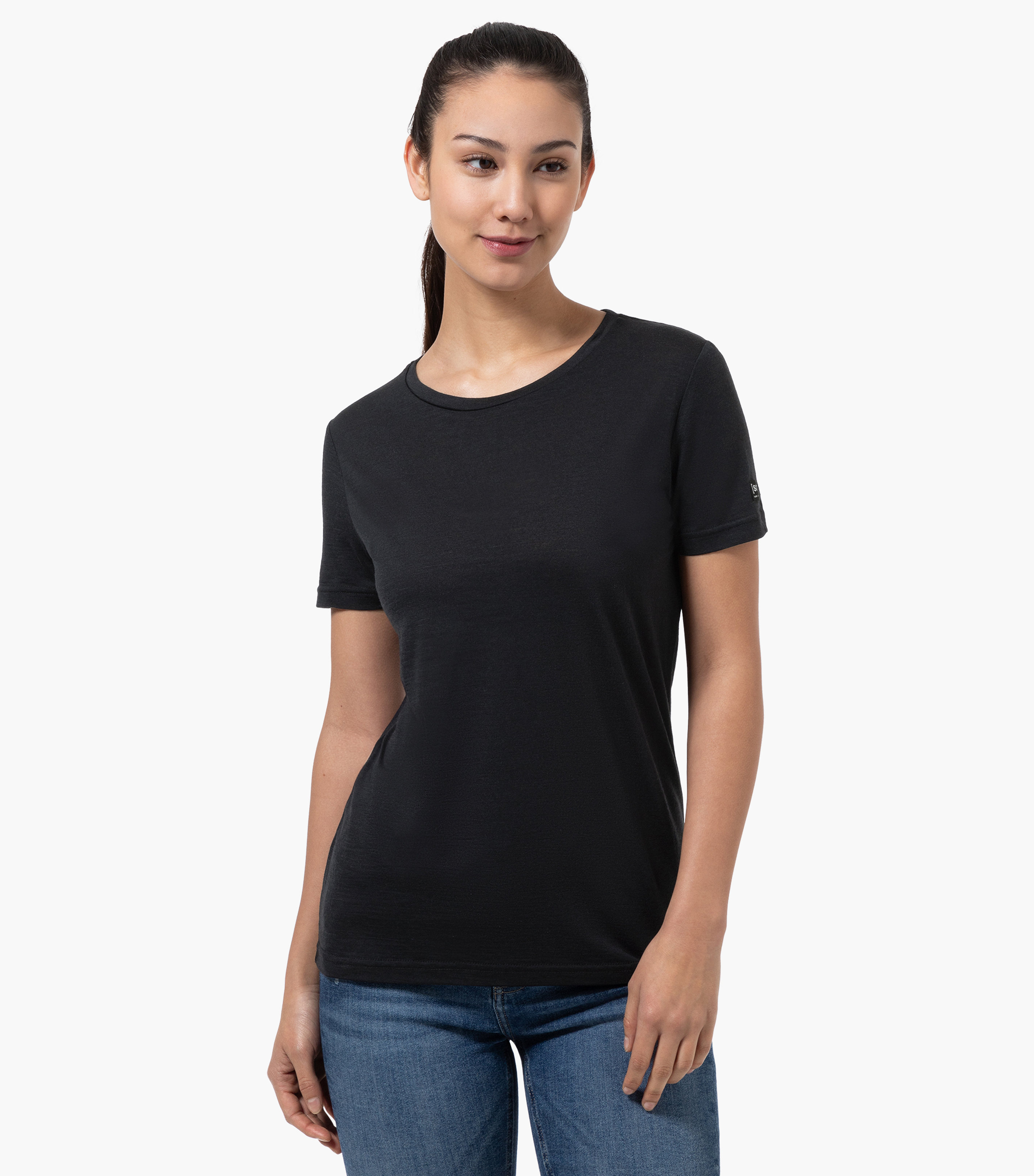 ESSENTIAL TEE